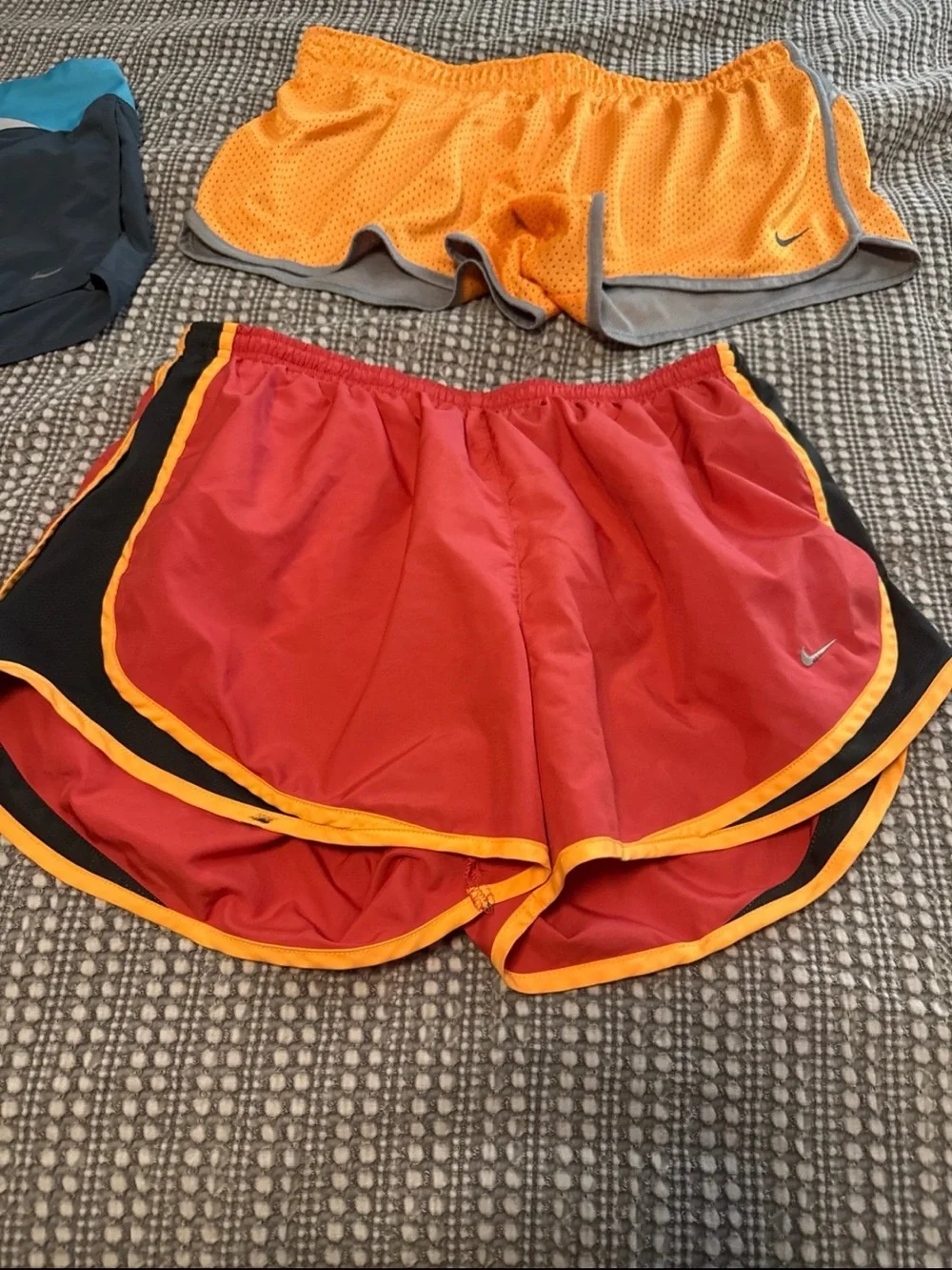 Nike women running shorts bundle of 4 in size Large